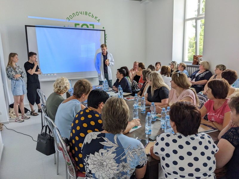 З 16 по 19 серпня на базі КНП «Золочівська ЦРЛ» проходять тренінги з ведення психічних, неврологічних розладів і розладів, пов’язаних із вживанням психоактивних речовин